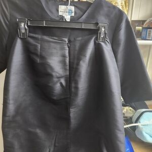 Paul Harris Design Black 100% Silk Short Sleeve Skirt And Top Set